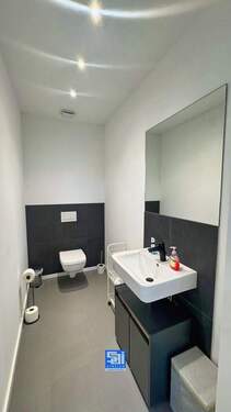 WC - 