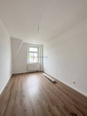 Schlafzimmer - 2 Zimmer Etagenwohnung in Limbach-Oberfrohna