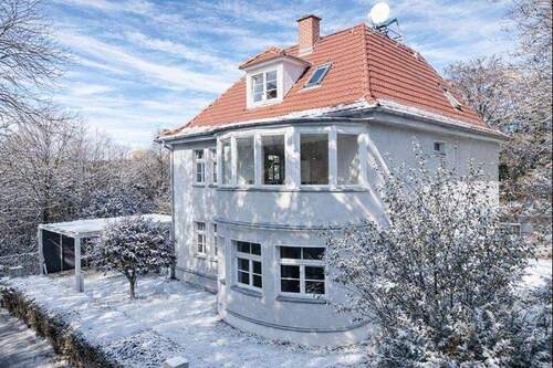 Straßenansicht - 687.500,00&nbsp;EUR Kaufpreis, ca.&nbsp; 155,00&nbsp;m&sup2;&nbsp;Wohnfl&auml;che