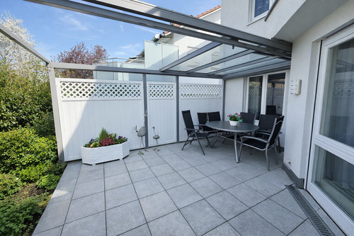 überdachte Terrasse - 