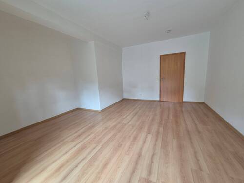 Wohnzimmer - 3 Zimmer Etagenwohnung zum Kaufen in Potsdam