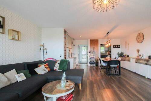 Wohn- und Essbereich (6) - 4 Zimmer Reihenmittelhaus in Aach