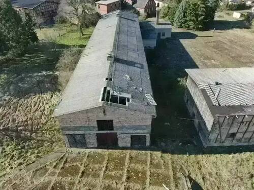 Kühstall von oben, Dachschäden - 