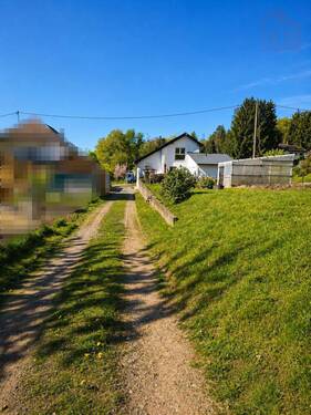 Zufahrt zum Garten - 