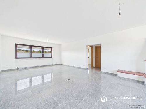 CAM01869G0-PR0326-STILL016 - 
