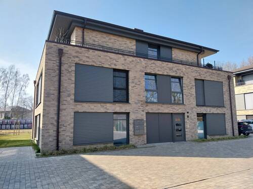 Hausansicht - 3 Zimmer Etagenwohnung zur Miete in Wildeshausen