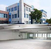 Freie Produktions-Lagerhalle mit Bürofl., 2 Rolltore, gr. Laderampe m. Scherbühne - Wiedemar