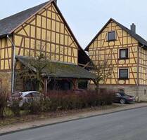 Ideal für Tierhaltung: Wohnhaus mit Stallungen und Scheune mit 3603 m² Grundstück - Gladenbach Rüchenbach