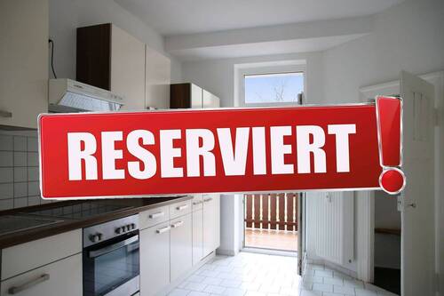 Küche mit EBK und Balkon - Großzügige Balkonwohnung in Richtung Pohlitz