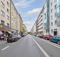 AIGNER - Mit Kündigungsausschluss vermietet: 5-Zimmer-Wohnung mit zwei Balkonen in Top-Lage - München Maxvorstadt