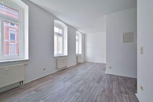 Wohnbereich - Helle 1-Raum-Wohnung in Chemnitz-Bernsdorf mit Aufzug - ideal für Singles und Studenten