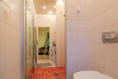 WE 3. OG re Bad Ansicht 02 - 