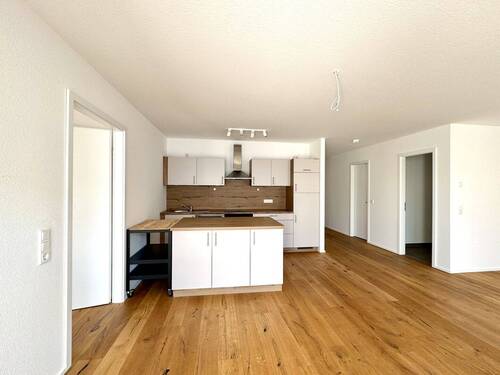 Küche mit EBK - 2 Zimmer Etagenwohnung zur Miete in Kaiserslautern