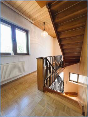 Treppenhaus Flur im OG - 