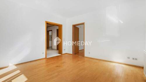 Wohnzimmer 2 - 3 Zimmer Etagenwohnung in Forchheim