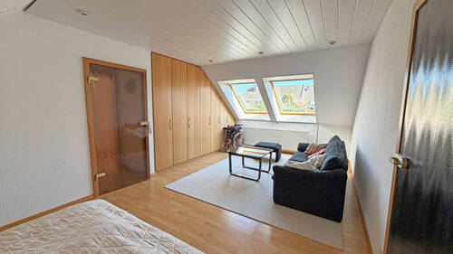 Wohnlich ausgebaute Nutzfläche DG - 