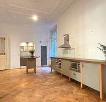 WUNDERBARE, GROSSZÜGIGE 5-6 ZIM. ALTBAU-WHG., GR. WOHNKÜCHE + BALKON MIT VIEL POTIENTIAL UNWEIT KUDAMM - Berlin Charlottenburg