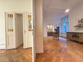 Wohnen - 5 Zimmer Etagenwohnung in Berlin