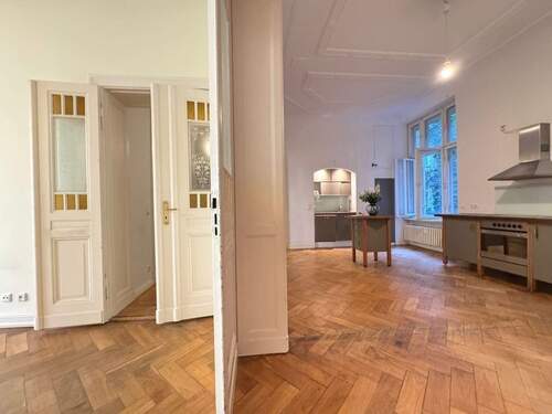 Wohnen - 5 Zimmer Etagenwohnung in Berlin