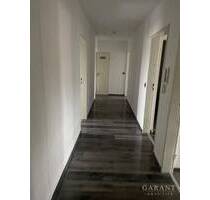 Große Wohnung - Kleiner Preis! - 189.000,00&nbsp;EUR Kaufpreis, ca.&nbsp; 93,00&nbsp;m&sup2;&nbsp;Wohnfl&auml;che in Traunreut (PLZ: 83301)