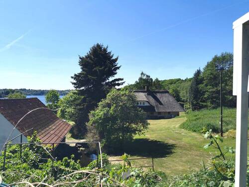 Blick von der Straße am Wasserfall - 