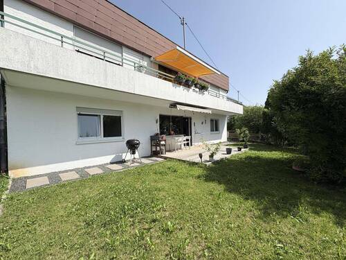 Terrasse und Gartenanteil - Großzügige 3-Zimmer-Wohnung mit Terrasse & Gartenanteil
