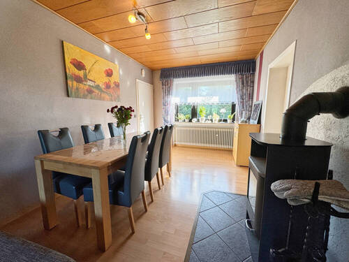 Wohn- und Esszimmer - 