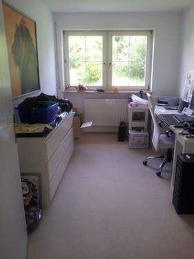 Kinderzimmer/Büro - 
