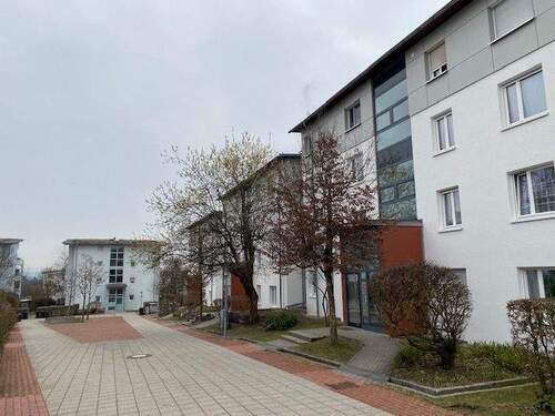 Zugang - 3 Zimmer Etagenwohnung zur Miete in Ravensburg