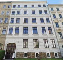 Helle 2-Zimmer-Dachgeschoss-Wohnung in der Paul-List-Straße in Leipzig