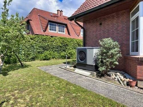 Haus mit Wärmepumpe - 5 Zimmer Doppelhaushälfte in Bernau