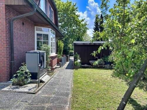 Haus- und Grundstücksseite - Doppelhaushälfte mit 120,00 m&sup2; in Bernau zur Miete