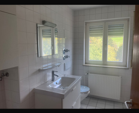 Badezimmer - Etagenwohnung mit 78,00 m² in Donauwörth zur Miete