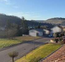 SAARBURG: ATTRAKTIVE WOHNUNG MIT TOLLER AUSSICHT!