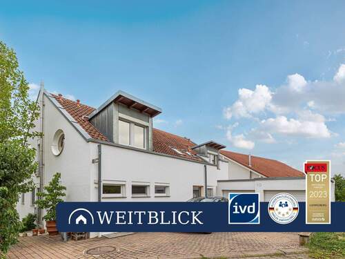 Hausansicht - WEITBLICK: Wohnkomfort in bevorzugter Lage!