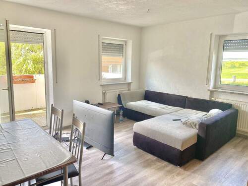 Wohnzimmer - 3 Zimmer Etagenwohnung zum Kaufen in Dischingen