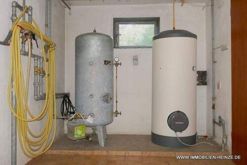 Brunnenwasser und Warmwasser - 