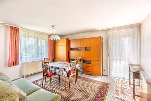 1. Kinderzimmer - Wohnung im EG - 1 Zimmer Mehrfamilienhaus, Wohnhaus in Steinheim an der Murr