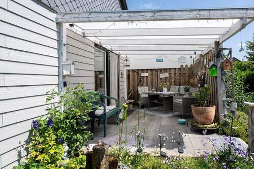 Überdachte Terrasse - Mehrfamilienhaus, Wohnhaus mit 99,80 m² in Jübek zum Kaufen