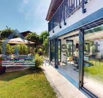 Tradition trifft auf Technik in Sauerlach-Arget: Designhaus mit Gartenparadies & Energieautarkie - Sauerlach / Arget
