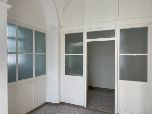 Hohe Decken und helle Räume - 6 Zimmer Büro zur Miete in Chemnitz