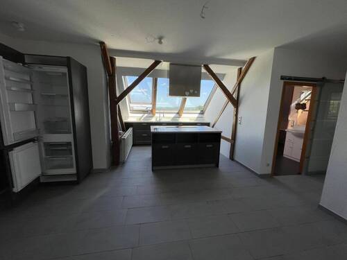 Küchenbereich mit hochwertiger Einbauküche.JPG - Etagenwohnung mit 95,00 m&sup2; in Chemnitz zur Miete