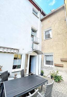 Hofansicht.jpg - 9 Zimmer Mehrfamilienhaus, Wohnhaus zum Kaufen in Meerane