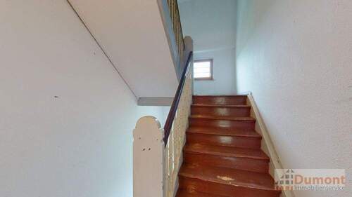 Treppenaufgang zum DG - 