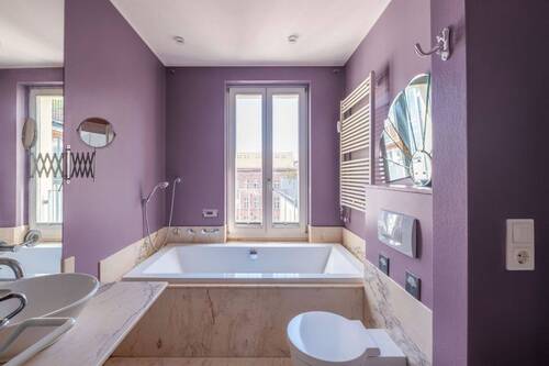Bad mit Wanne - 