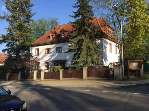 Ansicht.png - Sanierte moderne 2,5-Raum-Wohnung mit offener Küche und EBK, Mietergarten, Stellplatz