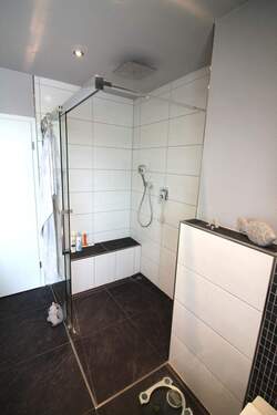 Bad mit Tageslichtfenster - 