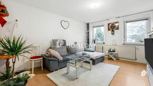 1. OG Wohnzimmer 1 - 