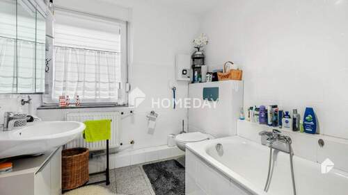 1. OG Badezimmer 1 - 