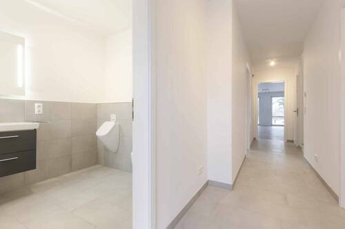 Flur - 4 Zimmer Reihenendhaus zur Miete in Lüneburg - Ochtmissen